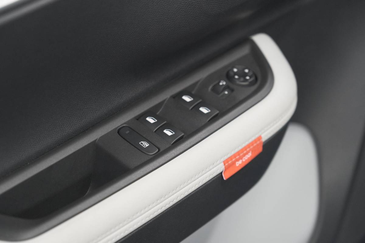 Citroën ë-C3 Citroen Ë-C3 Max 113pk 44 kWh | 96,1% SOH | 11 KW Lader | Camera | Apple Carplay | Parkeersensoren