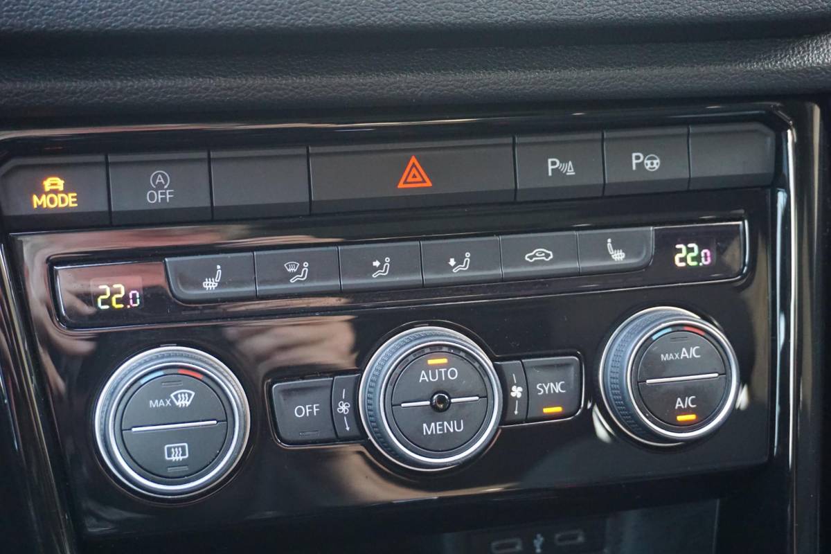 Volkswagen T-Roc Volkswagen T-Roc 1.5 TSI Sport | Panodak | Virtual Cockpit |