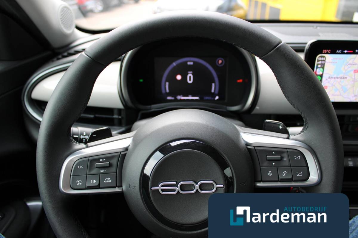 Fiat 600 Fiat 600 1.2 Hybrid Urban