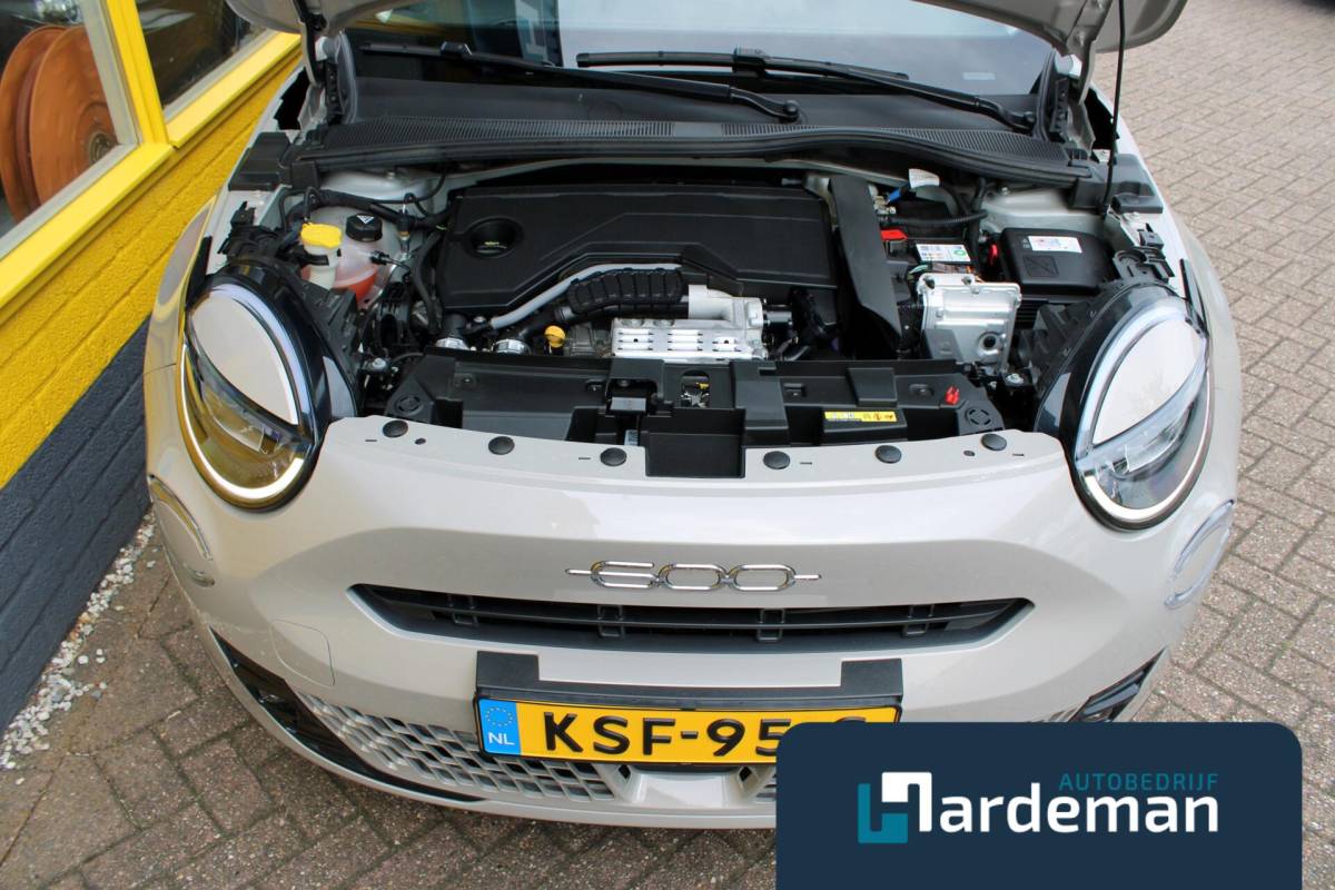 Fiat 600 Fiat 600 1.2 Hybrid Urban