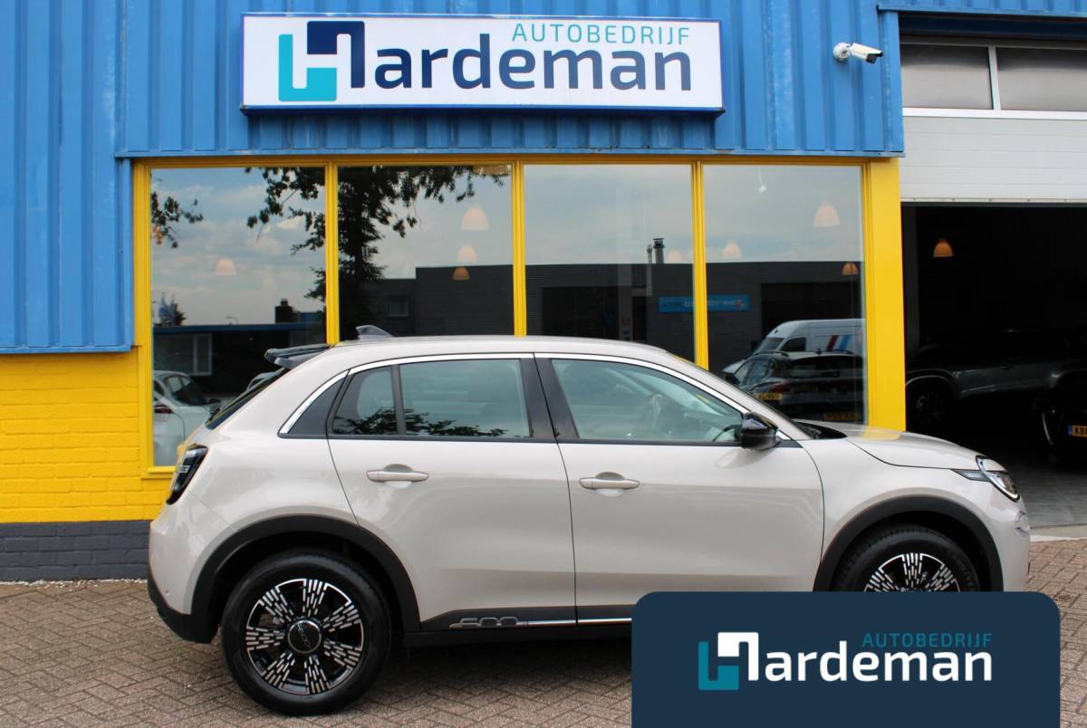 Fiat 600 Fiat 600 1.2 Hybrid Urban