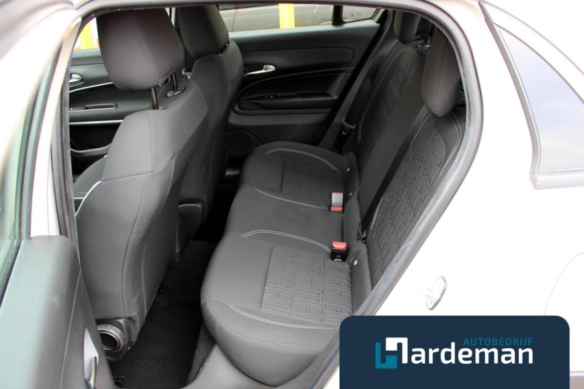 Fiat 600 Fiat 600 1.2 Hybrid Urban