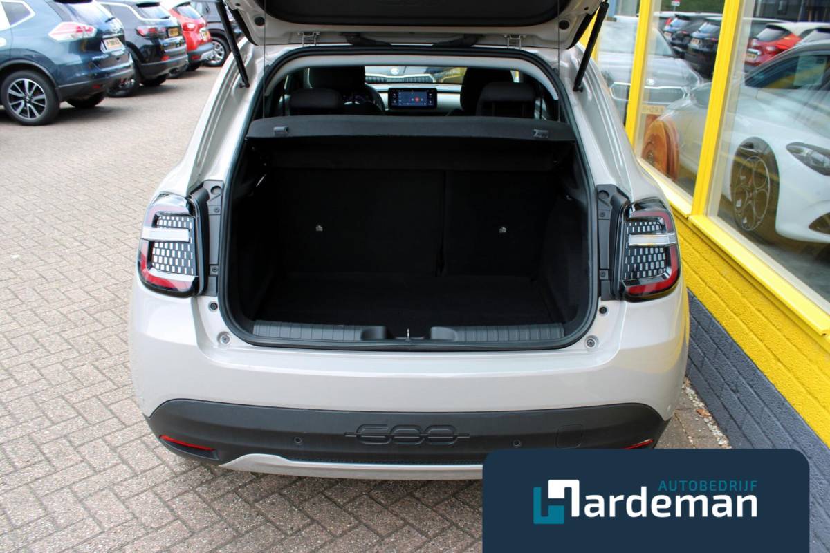 Fiat 600 Fiat 600 1.2 Hybrid Urban
