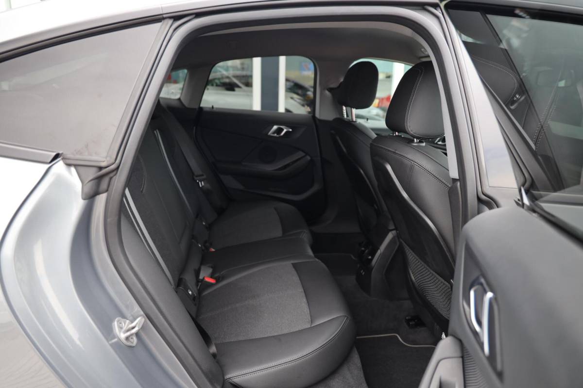 BMW 2 Serie BMW 2-serie Gran Coupé 218i Business Edition Plus|Automaat|Carplay|Full LED|Camera