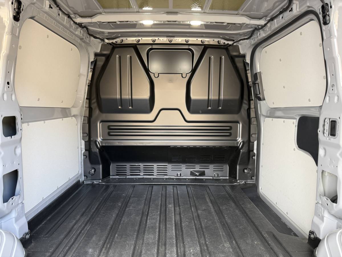 Ford E-Transit Custom Ford e-Transit Custom 65 kWh 218PK Elektrisch 344km WLTP 2300kg Trekvermogen BEV Snelladen Stoelverwarming LED Cruise Control Camera Carplay Parkeersensoren v+a