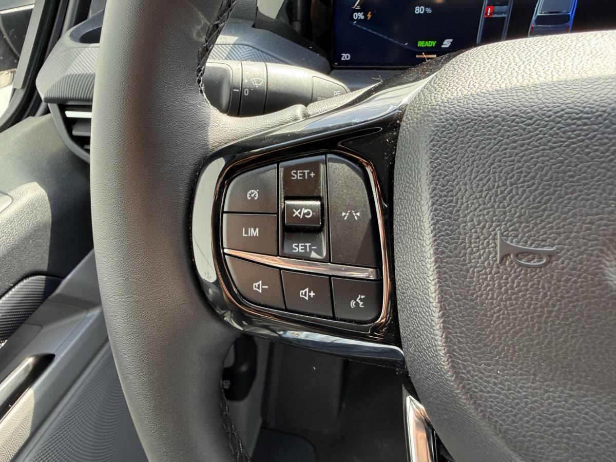 Ford E-Transit Custom Ford e-Transit Custom 65 kWh 218PK Elektrisch 344km WLTP 2300kg Trekvermogen BEV Snelladen Stoelverwarming LED Cruise Control Camera Carplay Parkeersensoren v+a