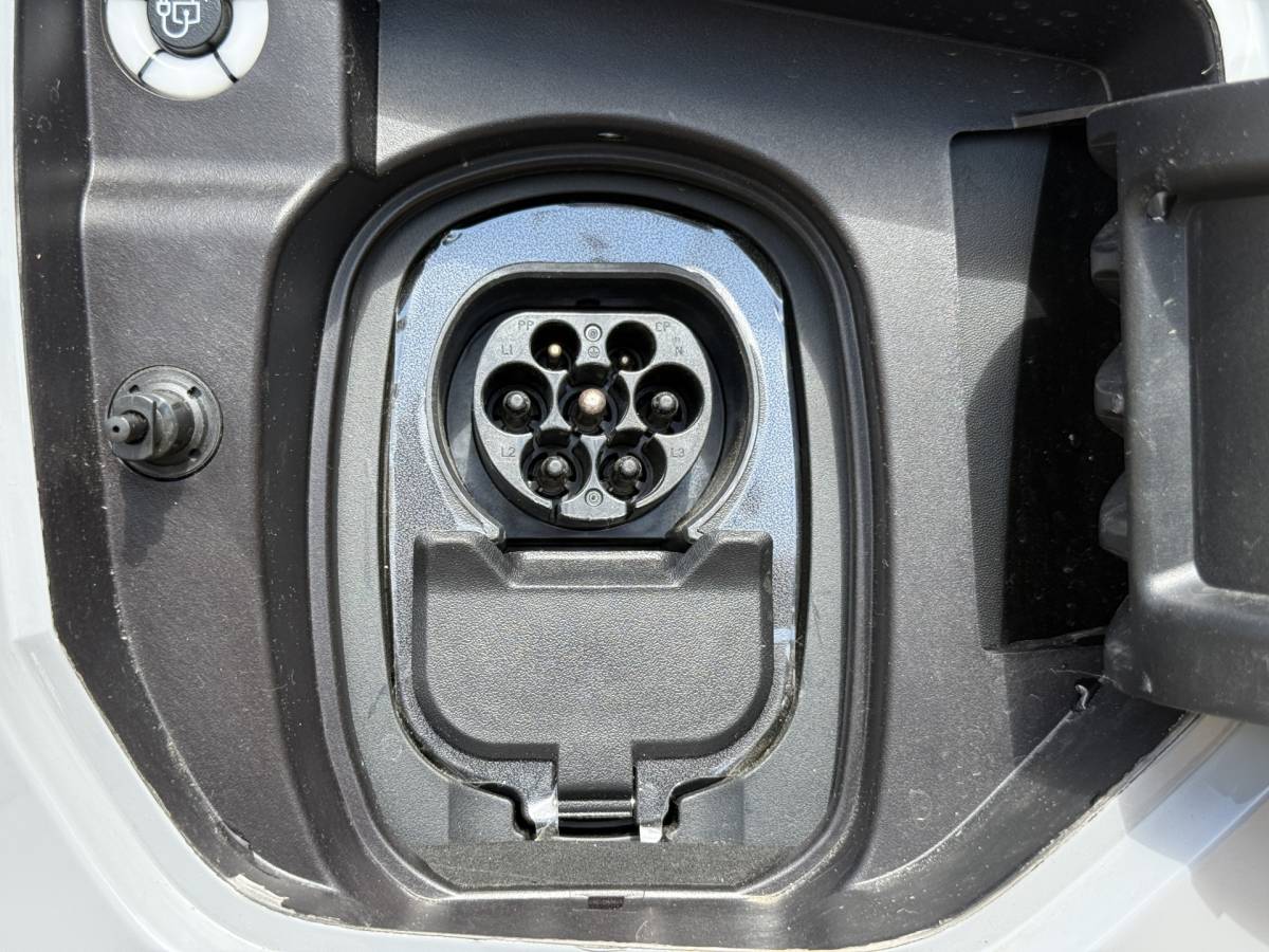 Ford E-Transit Custom Ford e-Transit Custom 65 kWh 218PK Elektrisch 344km WLTP 2300kg Trekvermogen BEV Snelladen Stoelverwarming LED Cruise Control Camera Carplay Parkeersensoren v+a