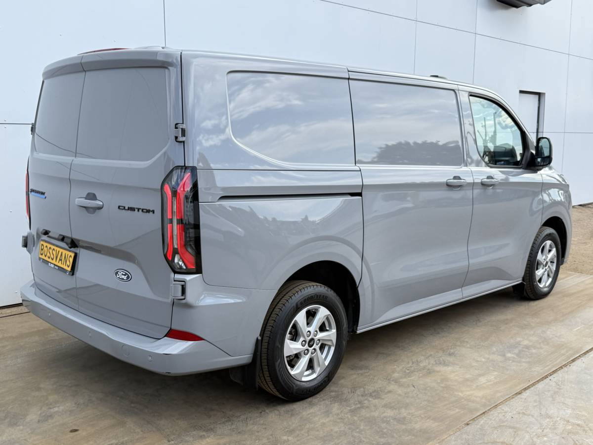 Ford E-Transit Custom Ford e-Transit Custom 65 kWh 218PK Elektrisch 344km WLTP 2300kg Trekvermogen BEV Snelladen Stoelverwarming LED Cruise Control Camera Carplay Parkeersensoren v+a