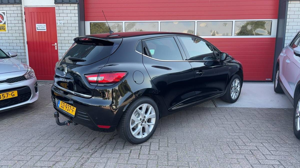 Renault Clio Renault Clio 0.9 TCe Limited TREKHAAK / NAVI / KEYLESS / AIRCO / PDC / BLUETOOTH / CRUISE / DAB+ / NL-AUTO