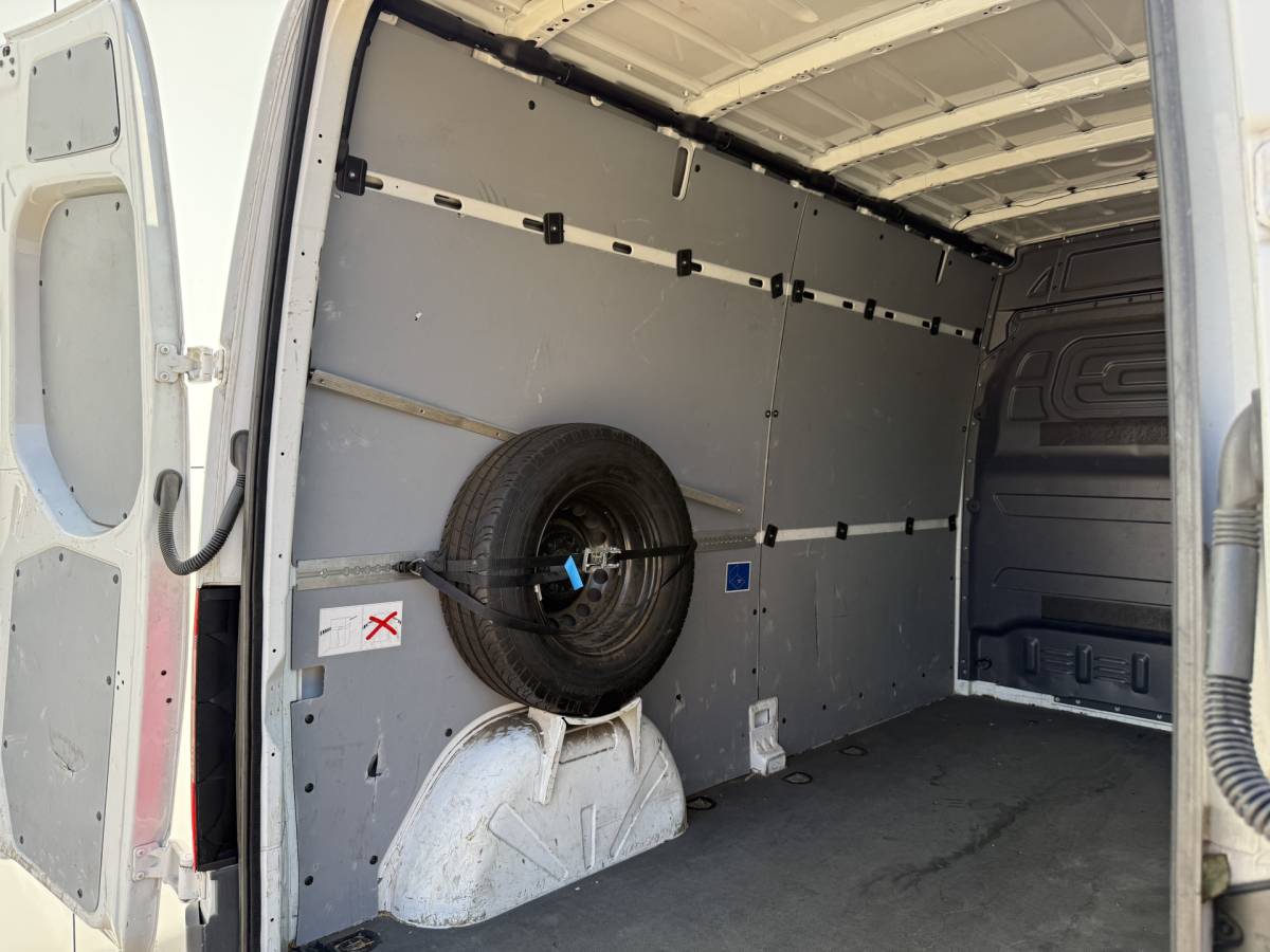 Mercedes-Benz eSprinter Mercedes-Benz eSprinter 312 55kWh L2H2 Elektrisch 168km WLTP 80kw Snelladen Climate Control