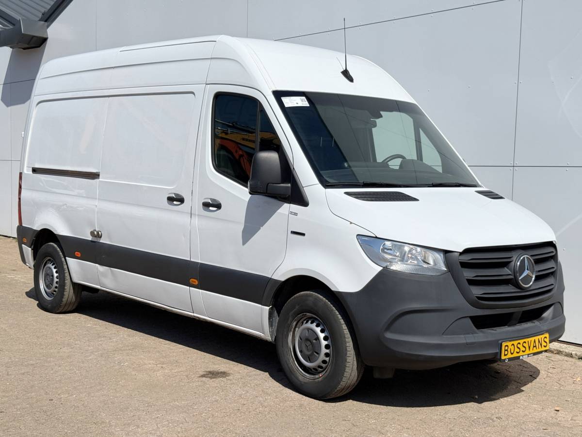 Mercedes-Benz eSprinter Mercedes-Benz eSprinter 312 55kWh L2H2 Elektrisch 168km WLTP 80kw Snelladen Climate Control
