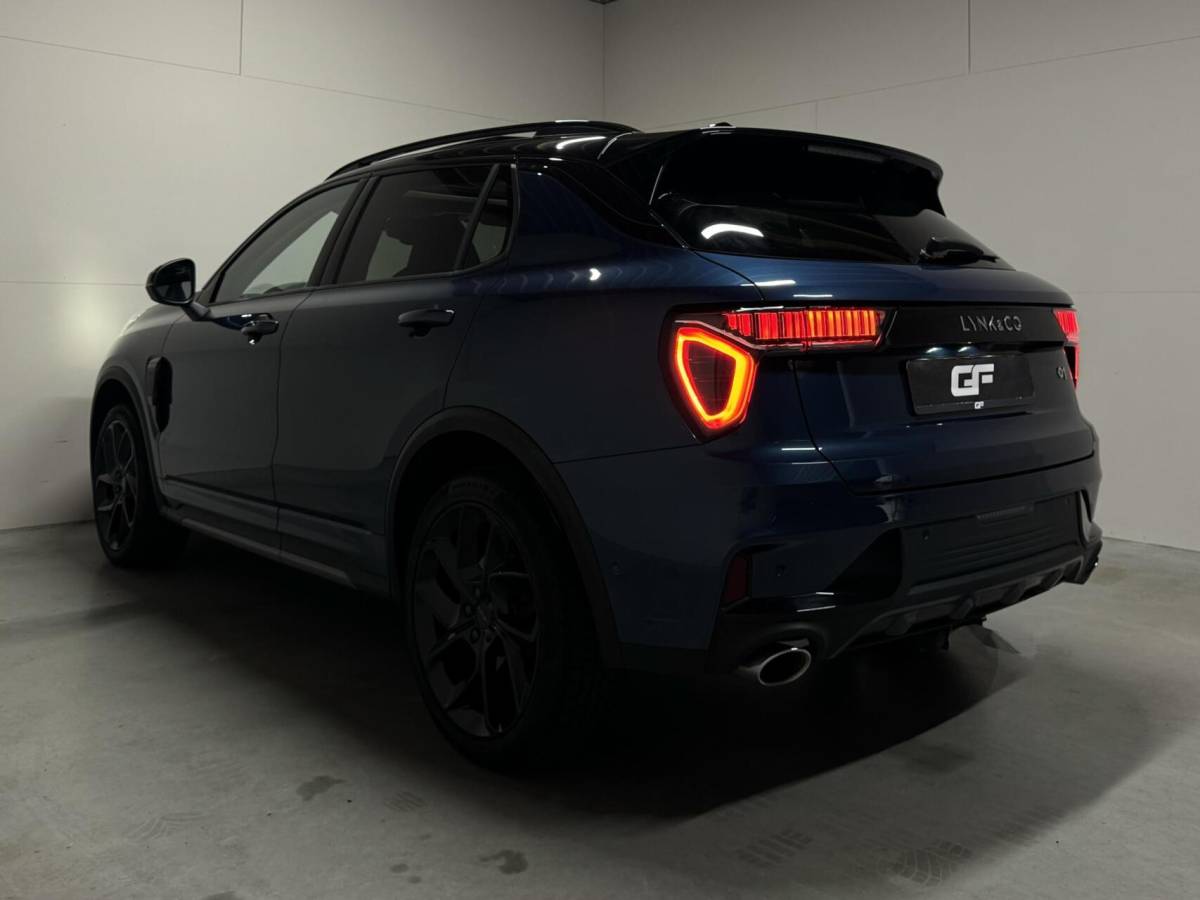 Lynk & Co 01 Lynk & Co 01 1.5 Plug-in Black Edition Pano Sfeer. CarPlay