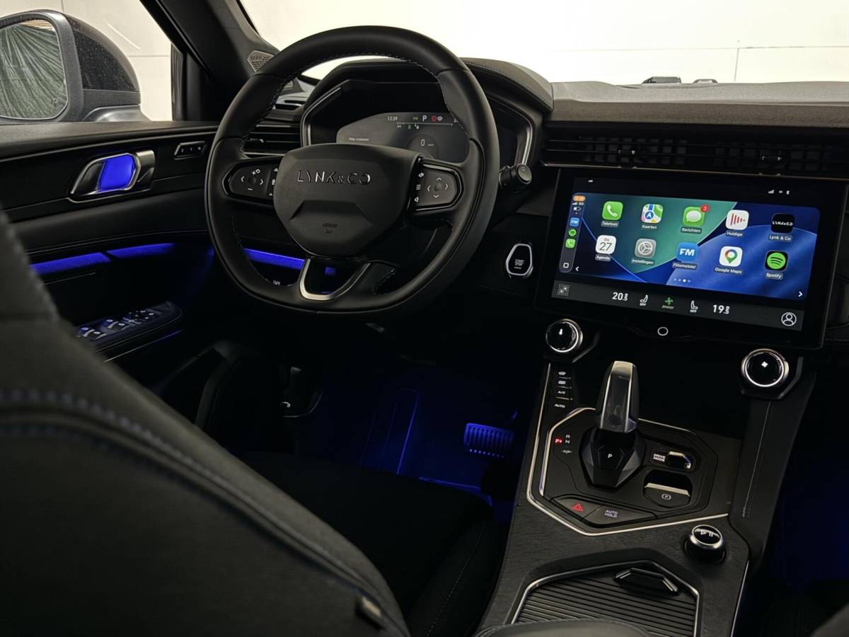 Lynk & Co 01 Lynk & Co 01 1.5 Plug-in Black Edition Pano Sfeer. CarPlay