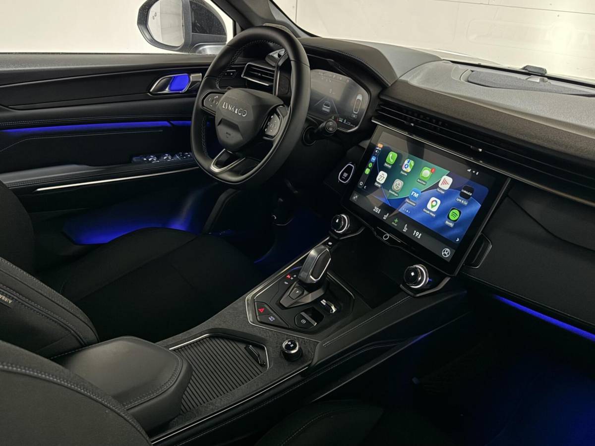 Lynk & Co 01 Lynk & Co 01 1.5 Plug-in Black Edition Pano Sfeer. CarPlay