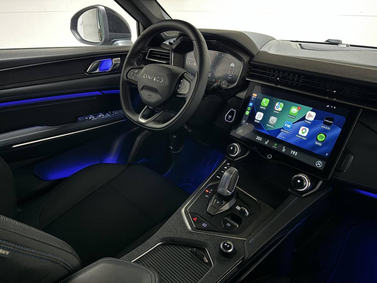 Lynk & Co 01 Lynk & Co 01 1.5 Plug-in Black Edition Pano Sfeer. CarPlay