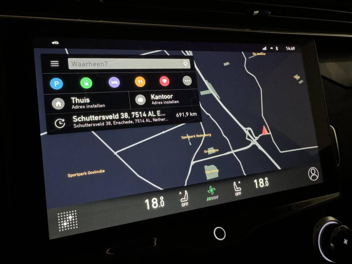 Lynk & Co 01 Lynk & Co 01 1.5 Plug-in Black Edition Pano Sfeer. CarPlay