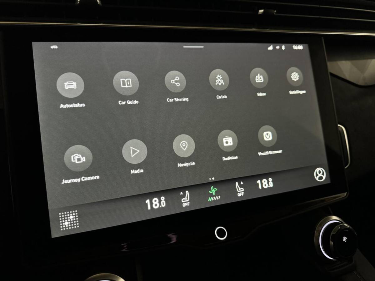 Lynk & Co 01 Lynk & Co 01 1.5 Plug-in Black Edition Pano Sfeer. CarPlay