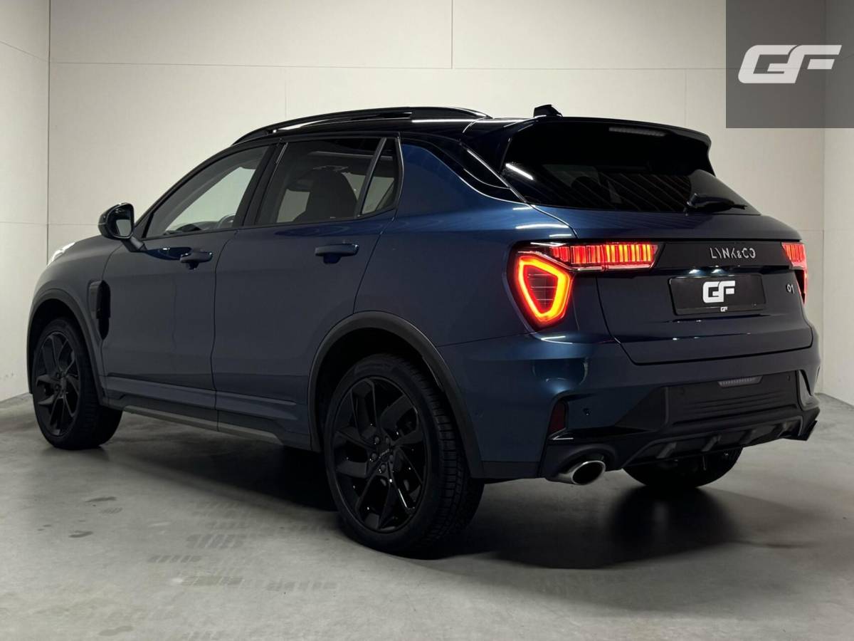 Lynk & Co 01 Lynk & Co 01 1.5 Plug-in Black Edition Pano Sfeer. CarPlay