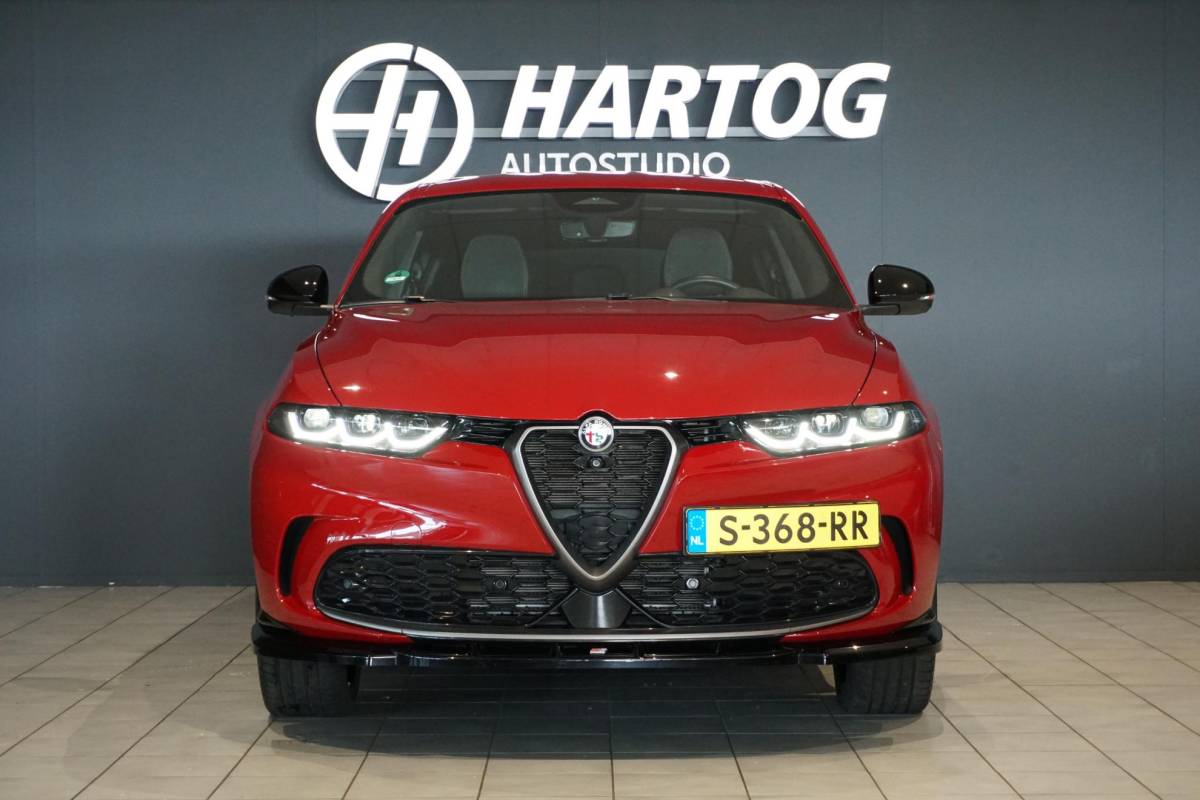 Alfa Romeo Tonale Alfa Romeo Tonale 1.3T PHEV Edizione Speciale 280PK + 360 CAMERA / STUURVERWARMING / DODEHOEK