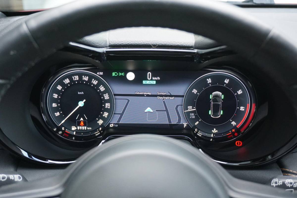 Alfa Romeo Tonale Alfa Romeo Tonale 1.3T PHEV Edizione Speciale 280PK + 360 CAMERA / STUURVERWARMING / DODEHOEK
