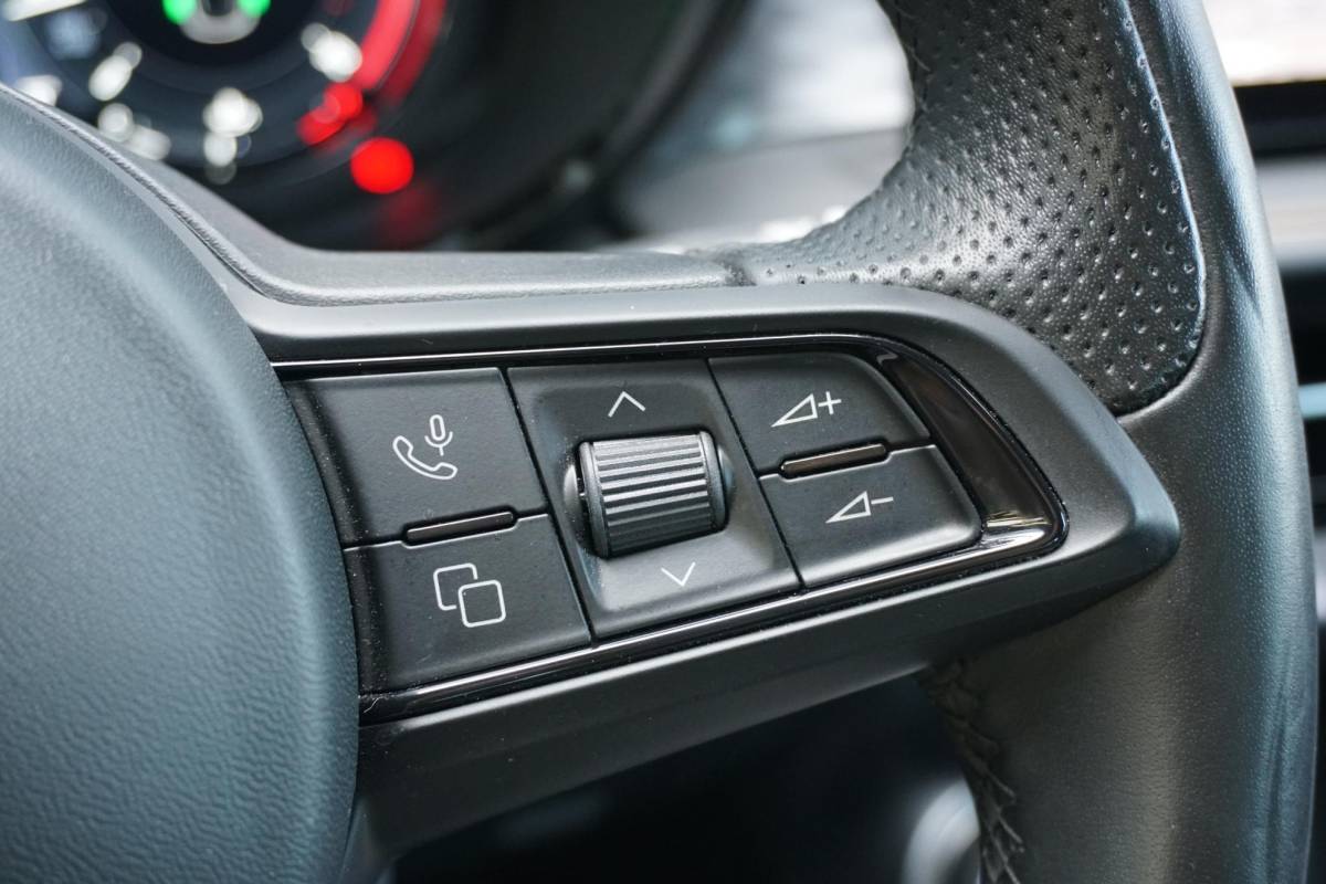 Alfa Romeo Tonale Alfa Romeo Tonale 1.3T PHEV Edizione Speciale 280PK + 360 CAMERA / STUURVERWARMING / DODEHOEK