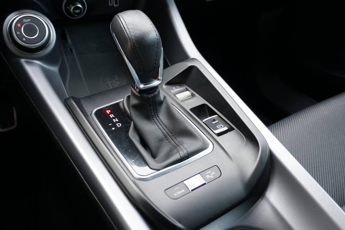 Alfa Romeo Tonale Alfa Romeo Tonale 1.3T PHEV Edizione Speciale 280PK + 360 CAMERA / STUURVERWARMING / DODEHOEK