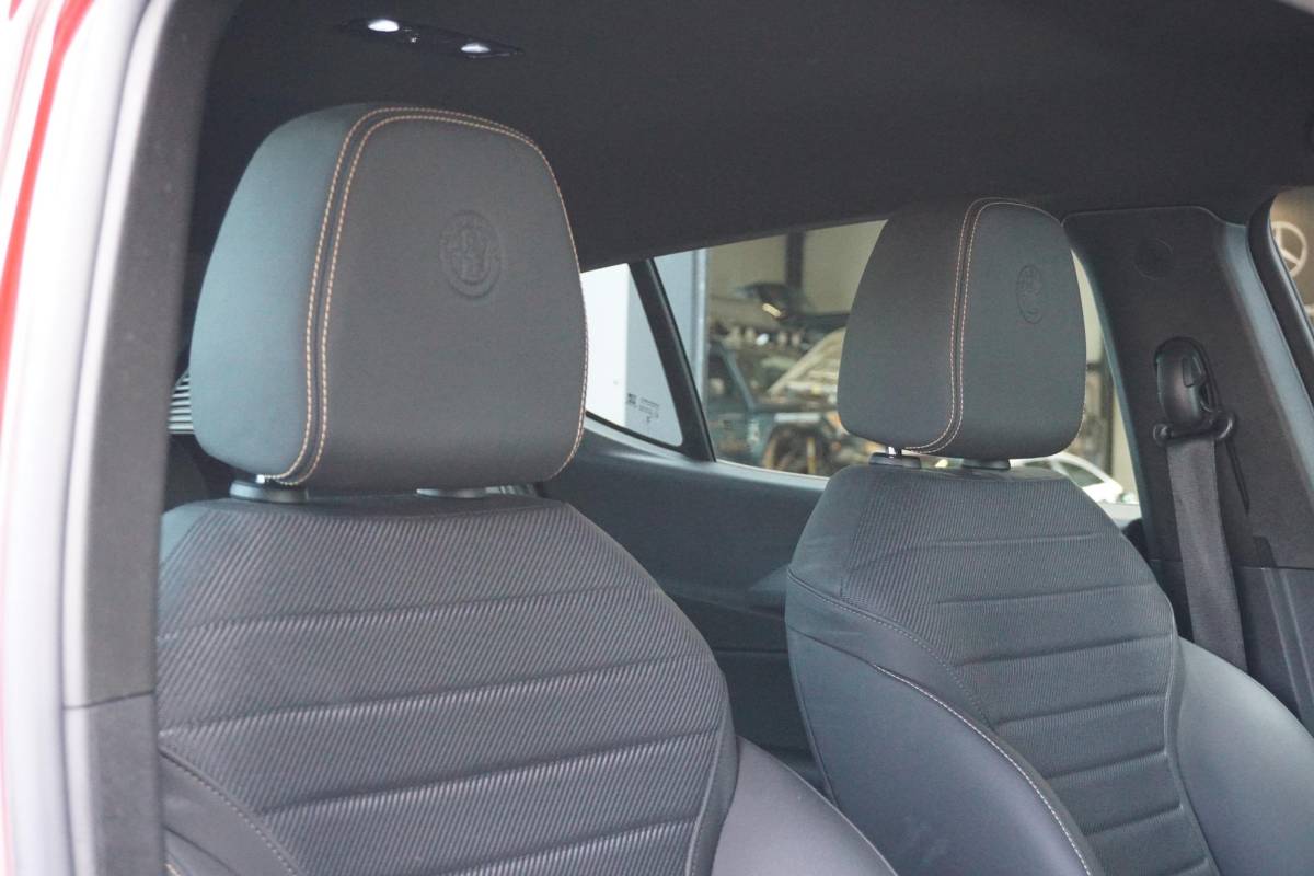 Alfa Romeo Tonale Alfa Romeo Tonale 1.3T PHEV Edizione Speciale 280PK + 360 CAMERA / STUURVERWARMING / DODEHOEK