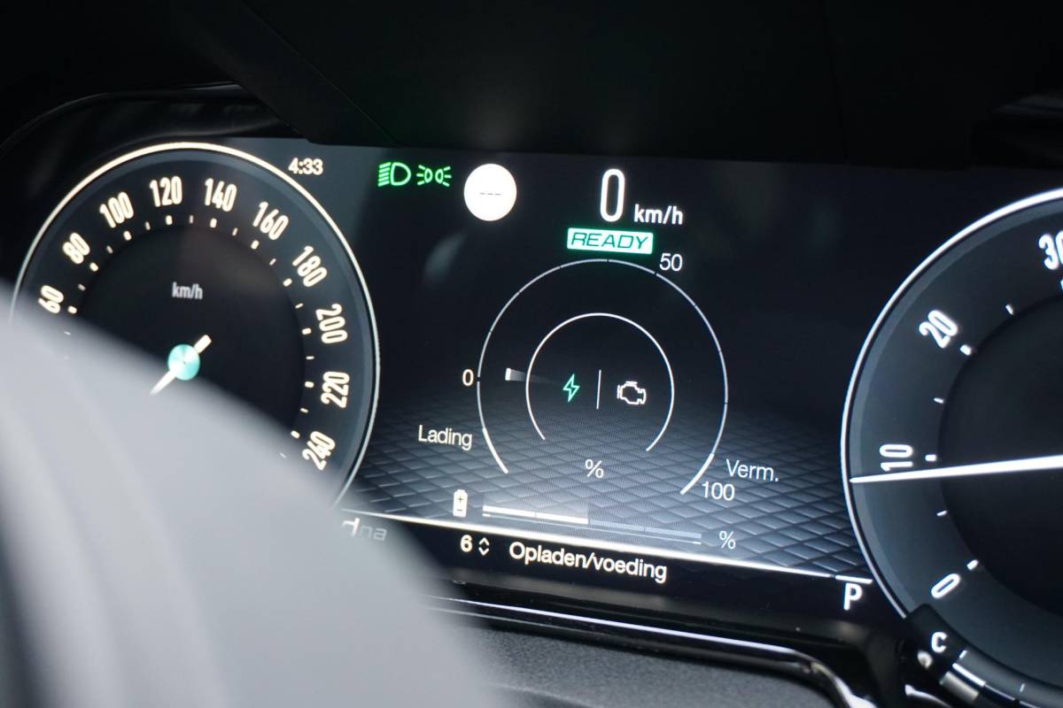 Alfa Romeo Tonale Alfa Romeo Tonale 1.3T PHEV Edizione Speciale 280PK + 360 CAMERA / STUURVERWARMING / DODEHOEK