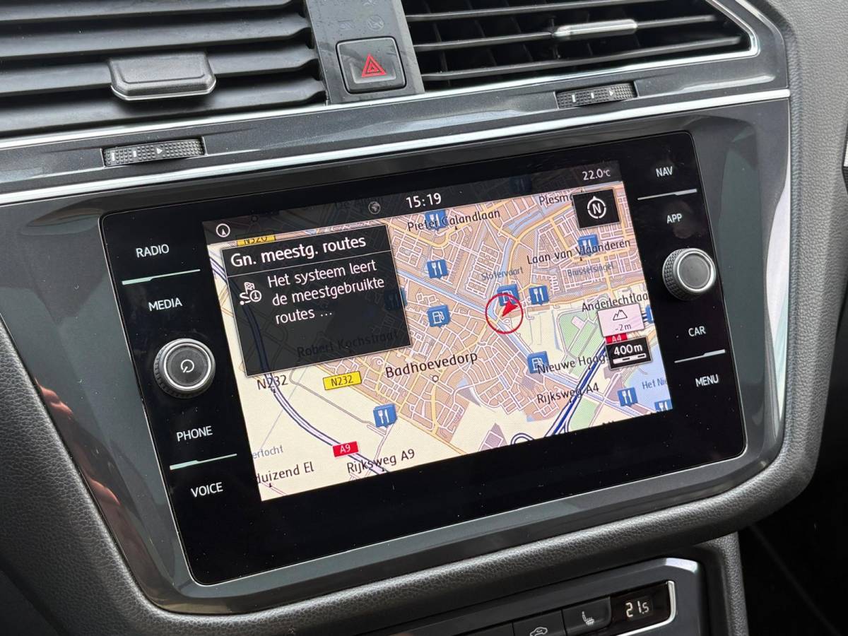 Volkswagen Tiguan Allspace Volkswagen Tiguan Allspace 1.5 TSI PANO/19INCH-R-LINE/VIRTUAL/CARPLAY/KEYLESS/LEDER