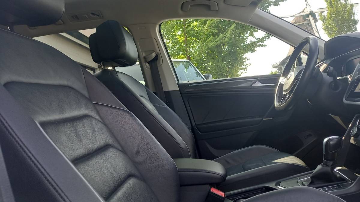 Volkswagen Tiguan Allspace Volkswagen Tiguan Allspace 1.5 TSI PANO/19INCH-R-LINE/VIRTUAL/CARPLAY/KEYLESS/LEDER