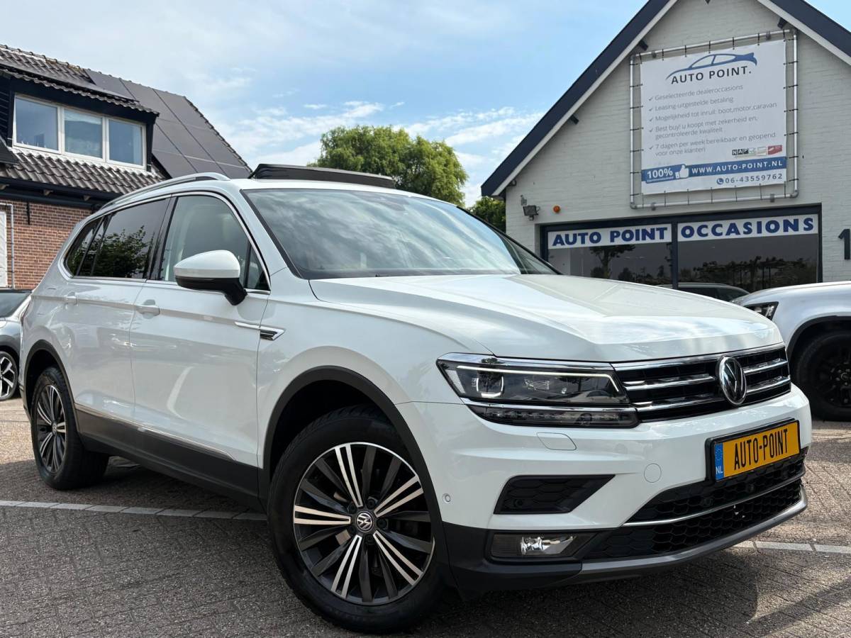 Volkswagen Tiguan Allspace Volkswagen Tiguan Allspace 1.5 TSI PANO/19INCH-R-LINE/VIRTUAL/CARPLAY/KEYLESS/LEDER