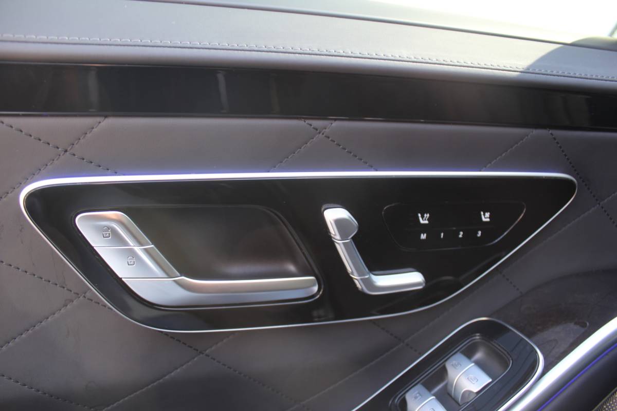 Mercedes-Benz S-Klasse Mercedes-Benz S-klasse 580e 4MATIC AMG Line Pano l Burmester l HUD l 360 camera l  Achterasbesturing l Rear executive l Dealer onderhouden l Proefrit op afspraak