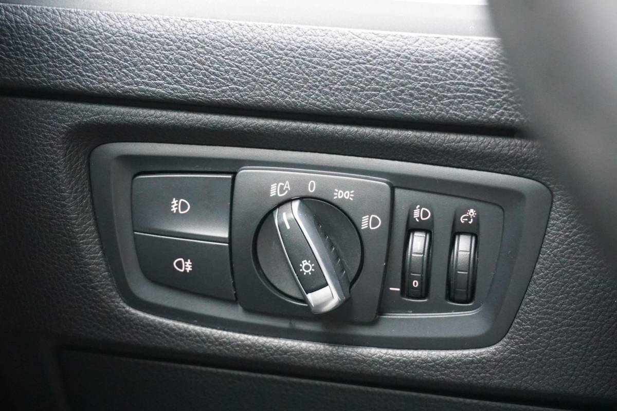 BMW 1 Serie BMW 1-serie 118i High Executive M Sport + CAMERA | HARMAN/KARDON | SPORTSTOELEN | LED
