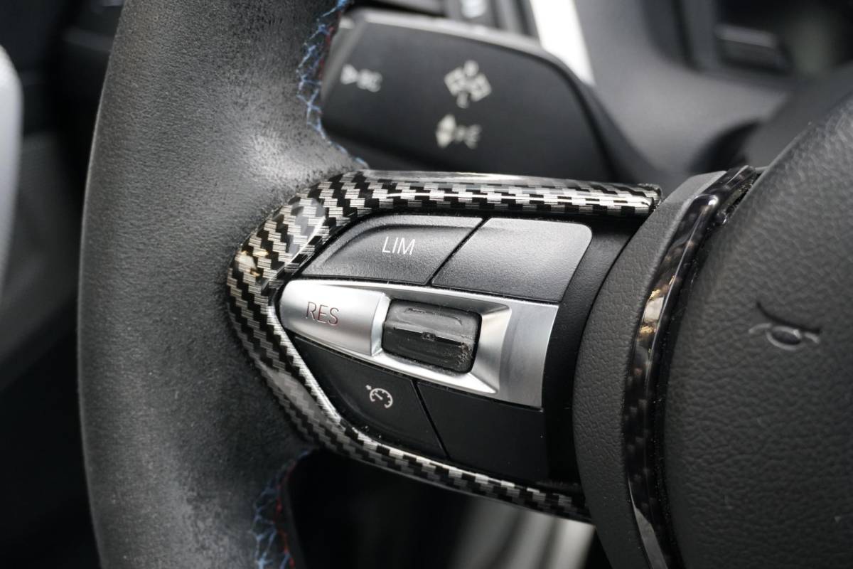 BMW 1 Serie BMW 1-serie 118i High Executive M Sport + CAMERA | HARMAN/KARDON | SPORTSTOELEN | LED