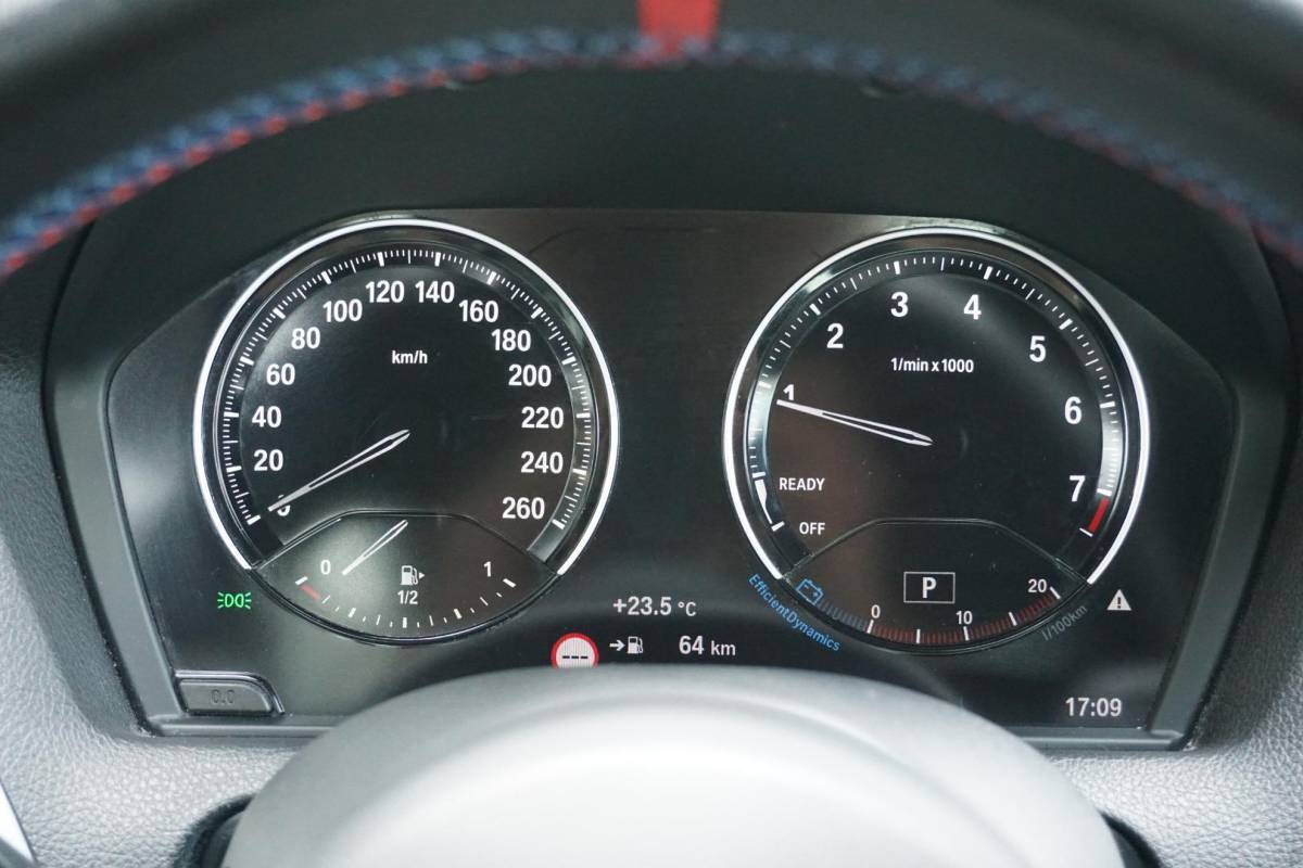 BMW 1 Serie BMW 1-serie 118i High Executive M Sport + CAMERA | HARMAN/KARDON | SPORTSTOELEN | LED