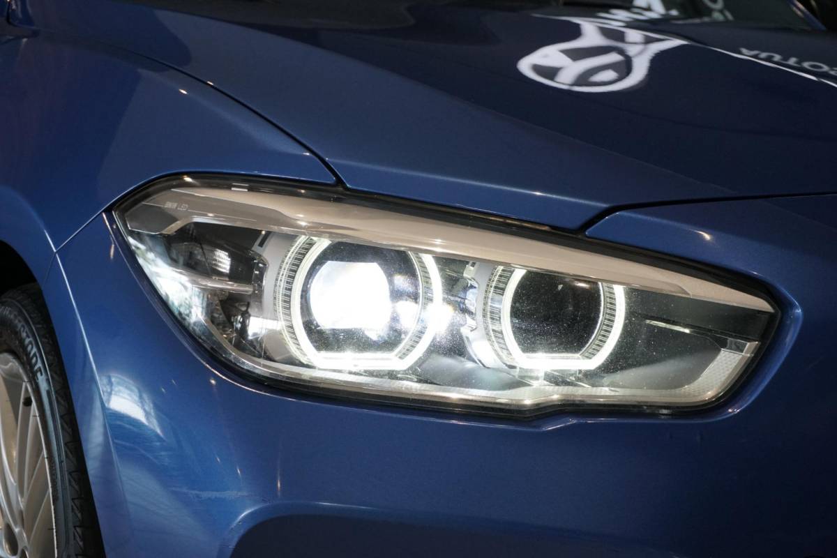 BMW 1 Serie BMW 1-serie 118i High Executive M Sport + CAMERA | HARMAN/KARDON | SPORTSTOELEN | LED
