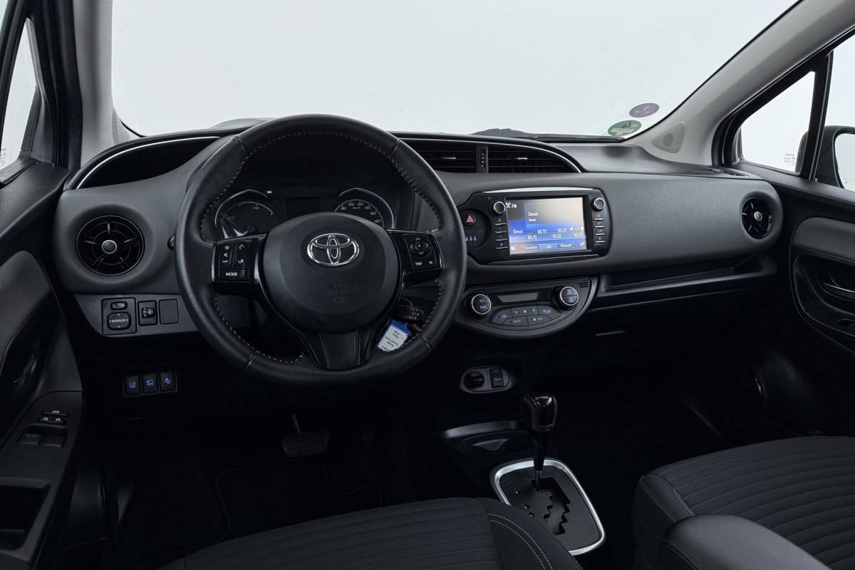 Toyota Yaris Toyota Yaris 1.5 Hybrid Aspiration | Org NL | Dealer Ond. | Climate Control | Camera |