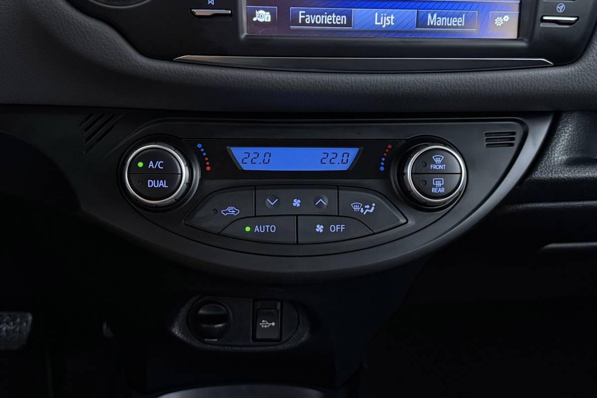 Toyota Yaris Toyota Yaris 1.5 Hybrid Aspiration | Org NL | Dealer Ond. | Climate Control | Camera |
