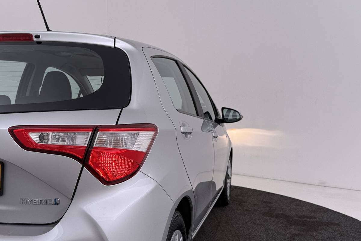 Toyota Yaris Toyota Yaris 1.5 Hybrid Aspiration | Org NL | Dealer Ond. | Climate Control | Camera |