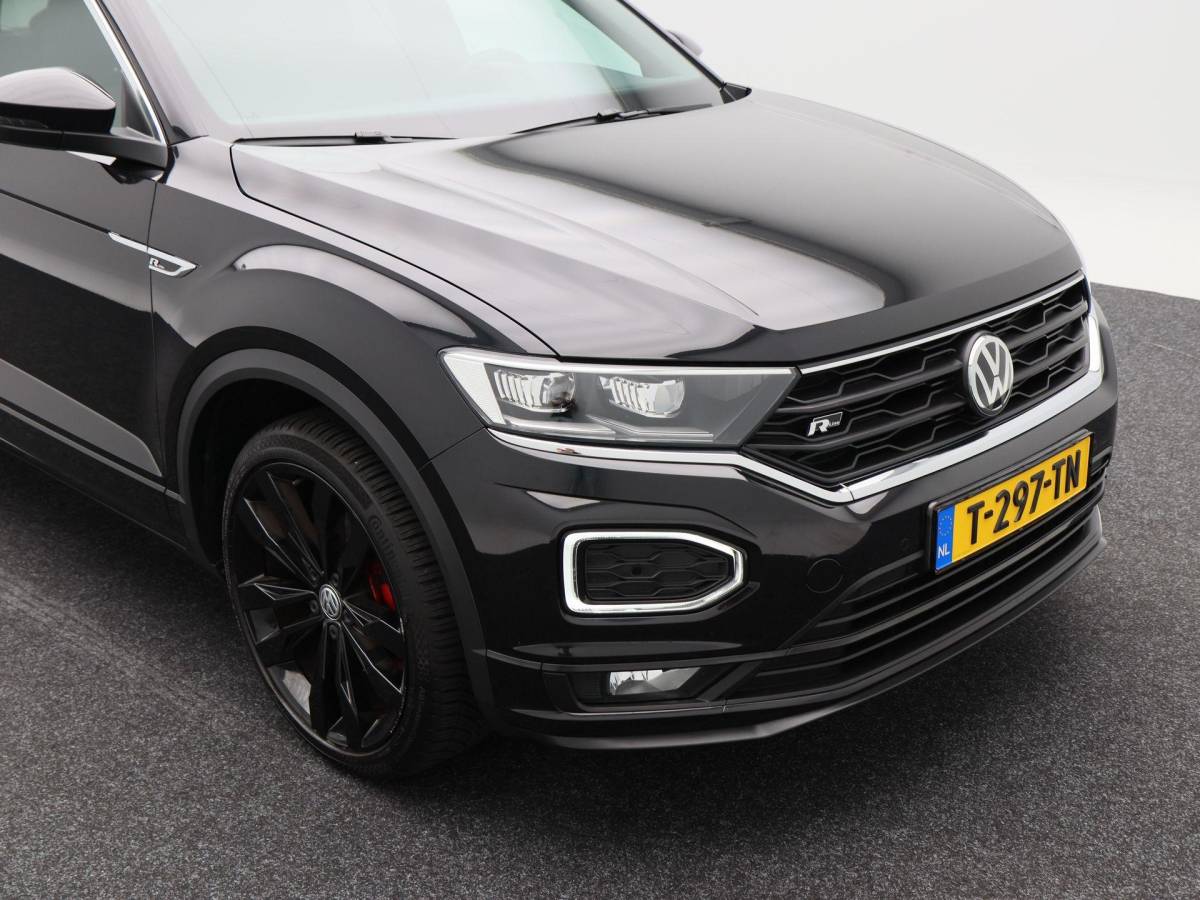 Volkswagen T-Roc Volkswagen T-Roc 1.5 TSi 150 Pk Automaat Sport Business R-Line | Full LED | Adaptive Cruise | Carplay | Stoelverwarming | LED | Camera | Airco | 19 Inch