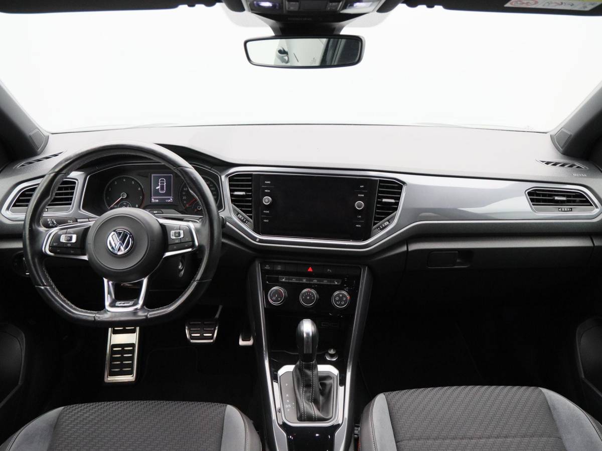 Volkswagen T-Roc Volkswagen T-Roc 1.5 TSi 150 Pk Automaat Sport Business R-Line | Full LED | Adaptive Cruise | Carplay | Stoelverwarming | LED | Camera | Airco | 19 Inch