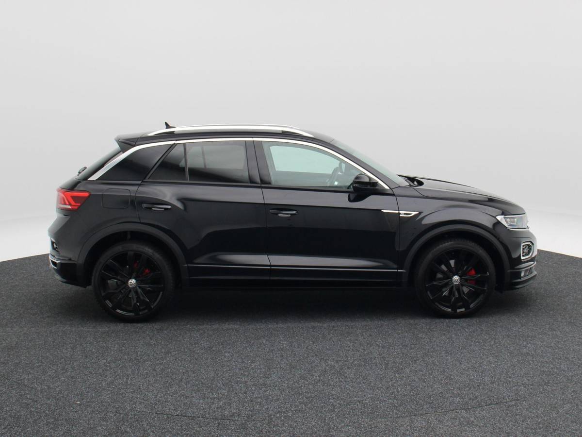 Volkswagen T-Roc Volkswagen T-Roc 1.5 TSi 150 Pk Automaat Sport Business R-Line | Full LED | Adaptive Cruise | Carplay | Stoelverwarming | LED | Camera | Airco | 19 Inch