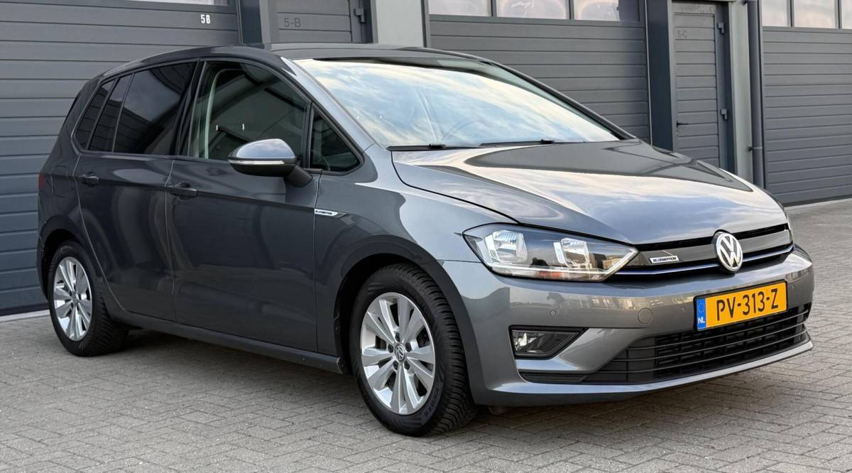 Volkswagen Golf Sportsvan Volkswagen Golf Sportsvan 1.0 TSI 116pk Comfortline | AUTOMAAT | Trekhaak | PDC | Cruise | Hoge Zit |