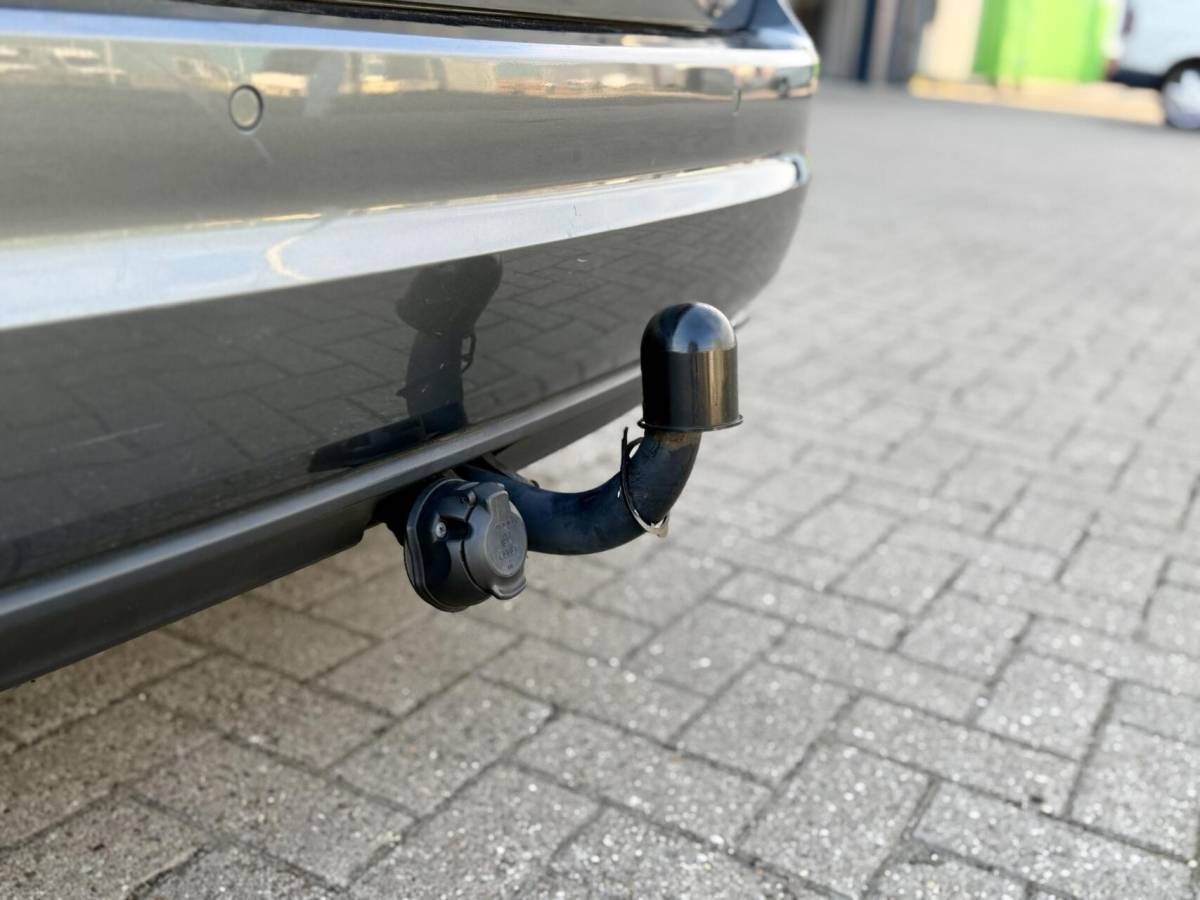 Volkswagen Golf Sportsvan Volkswagen Golf Sportsvan 1.0 TSI 116pk Comfortline | AUTOMAAT | Trekhaak | PDC | Cruise | Hoge Zit |