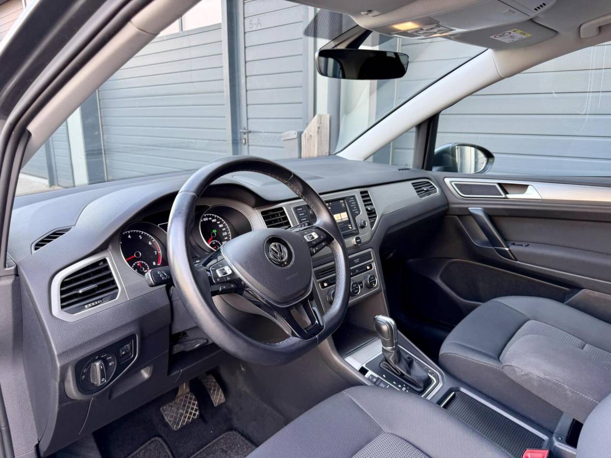 Volkswagen Golf Sportsvan Volkswagen Golf Sportsvan 1.0 TSI 116pk Comfortline | AUTOMAAT | Trekhaak | PDC | Cruise | Hoge Zit |