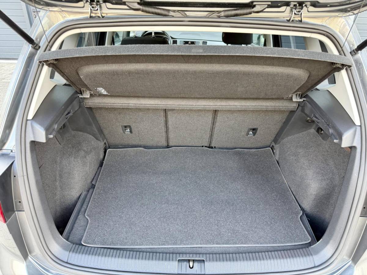 Volkswagen Golf Sportsvan Volkswagen Golf Sportsvan 1.0 TSI 116pk Comfortline | AUTOMAAT | Trekhaak | PDC | Cruise | Hoge Zit |