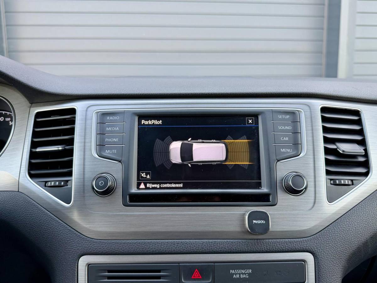 Volkswagen Golf Sportsvan Volkswagen Golf Sportsvan 1.0 TSI 116pk Comfortline | AUTOMAAT | Trekhaak | PDC | Cruise | Hoge Zit |