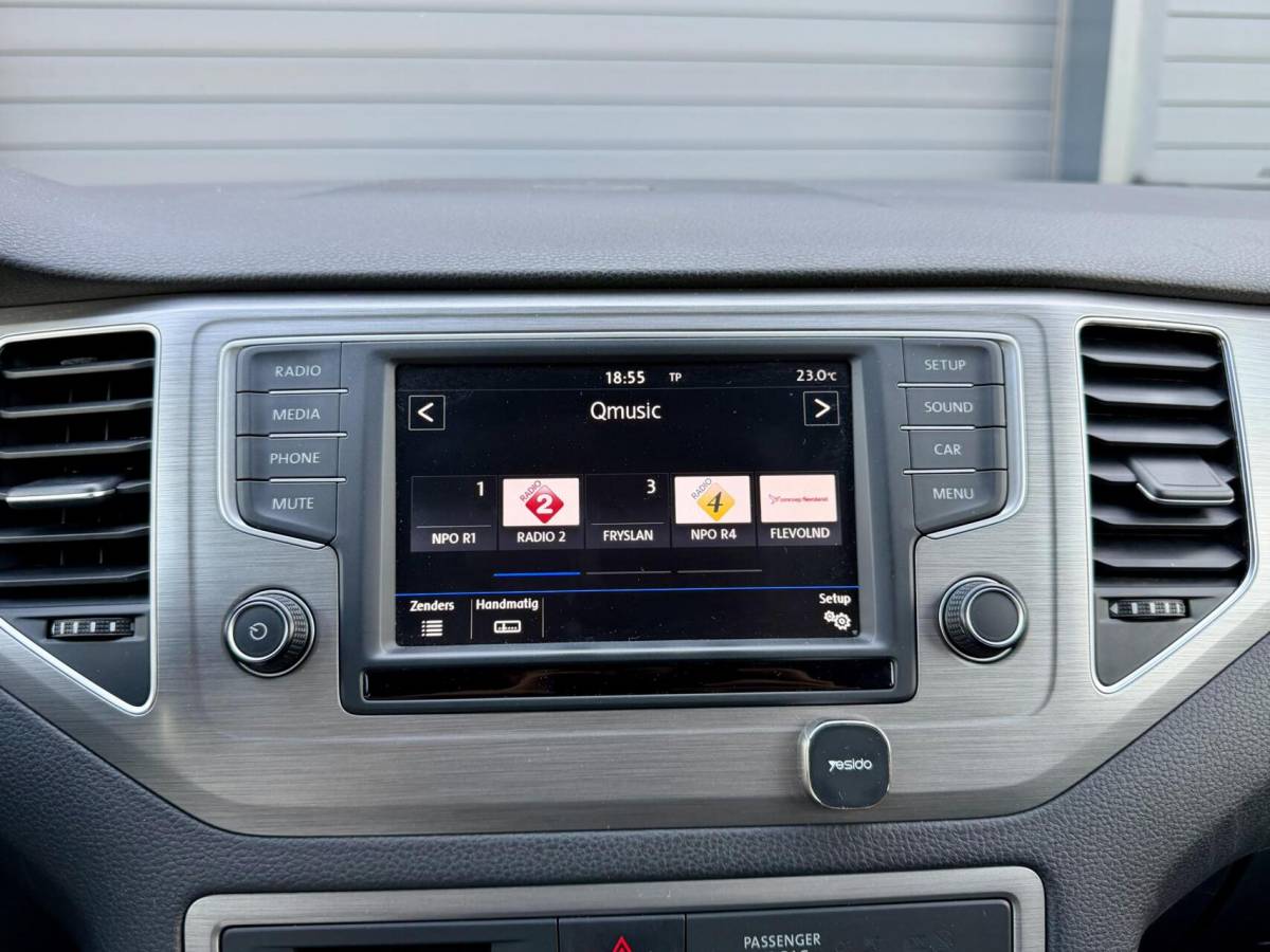 Volkswagen Golf Sportsvan Volkswagen Golf Sportsvan 1.0 TSI 116pk Comfortline | AUTOMAAT | Trekhaak | PDC | Cruise | Hoge Zit |