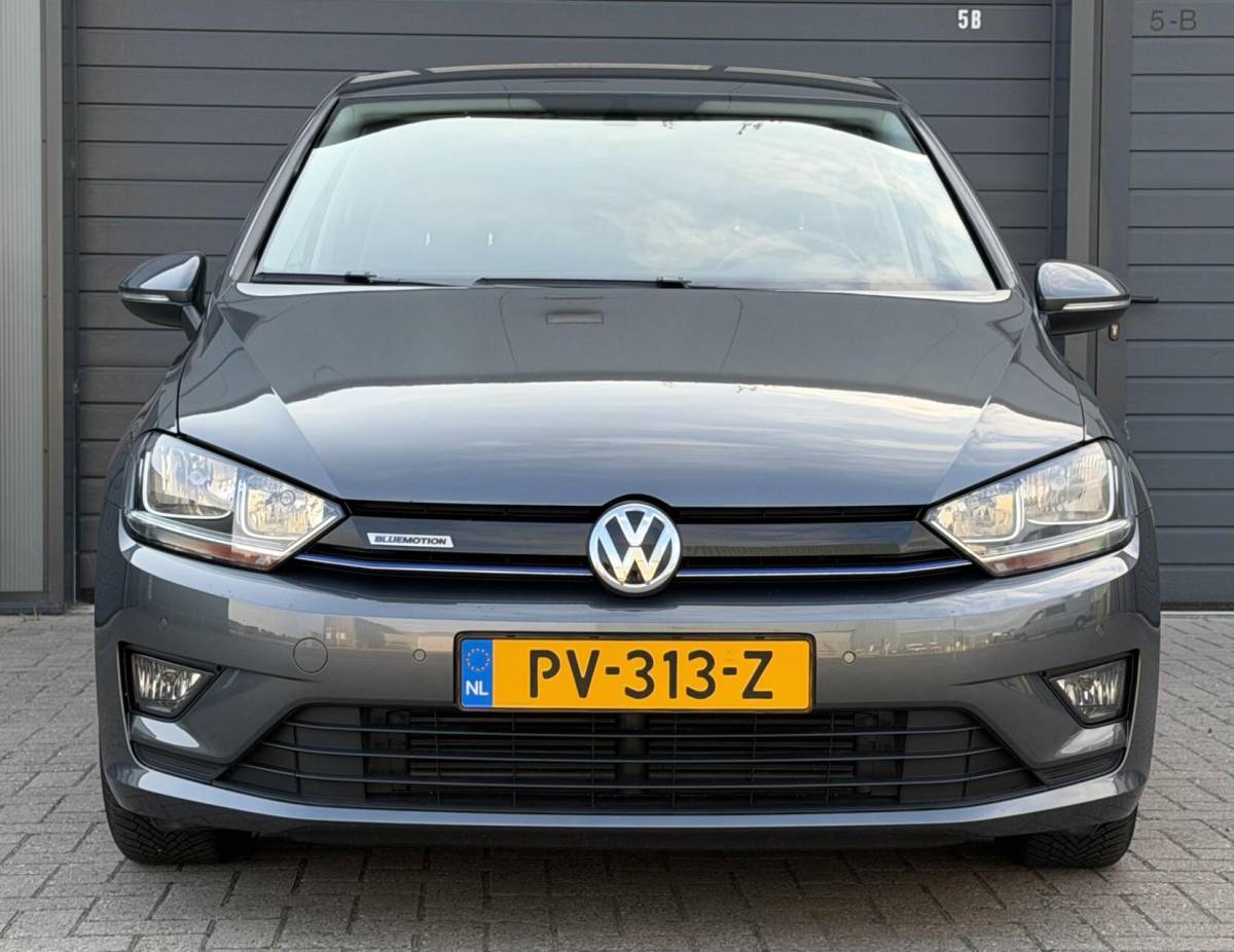 Volkswagen Golf Sportsvan Volkswagen Golf Sportsvan 1.0 TSI 116pk Comfortline | AUTOMAAT | Trekhaak | PDC | Cruise | Hoge Zit |