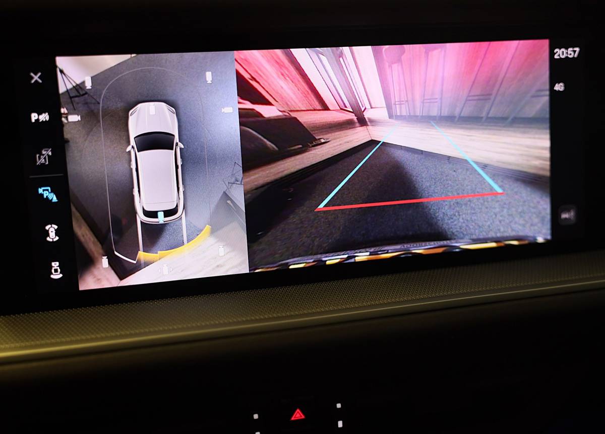 Porsche Cayenne Porsche Cayenne 3.0 S E-Hybrid / 520 Pk / Head Up / 4W Sturing / Acc / Sport Design / Luchtvering / Sport Chrono / Open Pano / 22